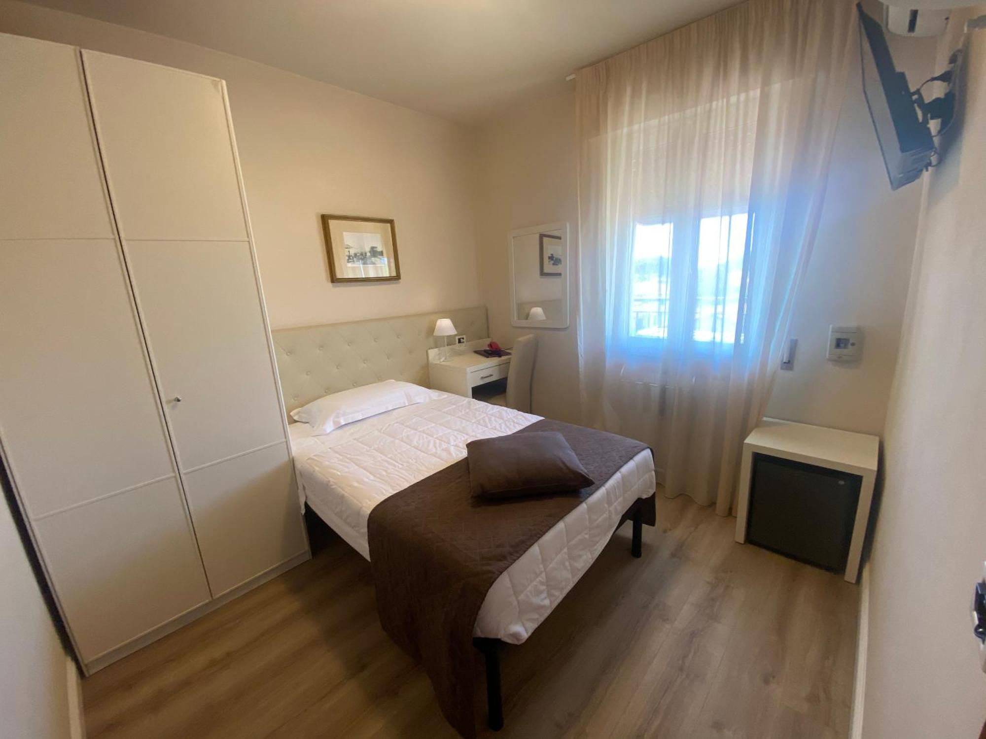 Hotel Nuova Sabrina Marina di Pietrasanta Eksteriør bilde